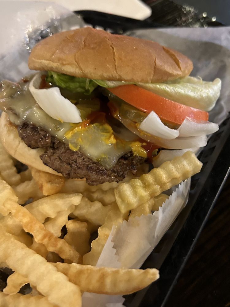 Shae's Pub and Grub