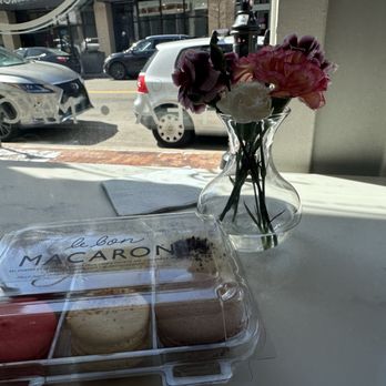 Le Bon Macaron - Coffee & Tea Near Me - Ann Arbor, Michigan