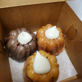 Bundts On Melrose - Chocolate, Strawberry and Cina-bundt I WANT MORE!!!! - Desserts Near Me - Long Beach, California Bundts On Melrose - Chocolate, Strawberry and Cina-bundt I WANT MORE!!!! - Desserts Near Me - Long Beach, California