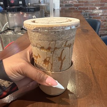 Mudz Coffee & Chai - White chocolate caramel cookie chiller!! - Coffee & Tea Near Me - St Louis, Missouri Mudz Coffee & Chai - White chocolate caramel cookie chiller!! - Coffee & Tea Near Me - St Louis, Missouri