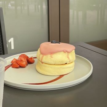 Burnt Crumbs - Souffl Pancakes strawberry - New American Near Me - Irvine, California