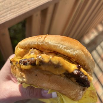 Party Burger by Booze Brothers Brewing - Classic Smash Burger - Burgers Near Me - Fallbrook, California Party Burger by Booze Brothers Brewing - Classic Smash Burger - Burgers Near Me - Fallbrook, California