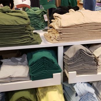 Vineyard Vines - Women's Clothing Near Me - Sunrise, Florida Vineyard Vines - Women's Clothing Near Me - Sunrise, Florida