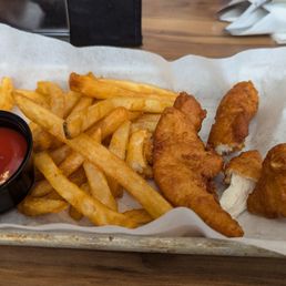 Kid's chicken strips