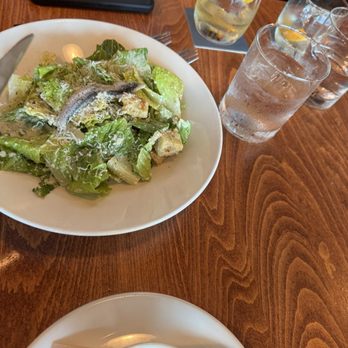 Elliott's Oyster House - Cesar Caesar Salad - Seafood Near Me - Seattle, Washington