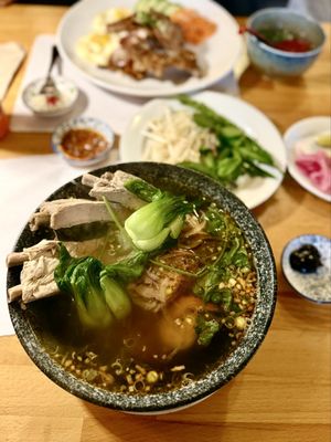 Ganh Pho Kitchen by null