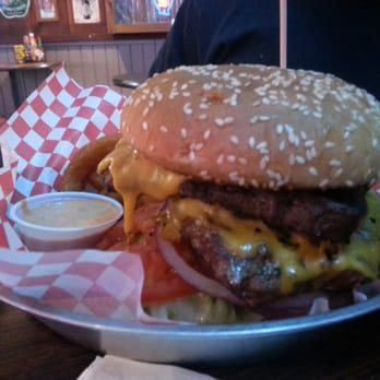 Murray's Saloon & Eatery - Karaoke Near Me - Big Bear Lake, California