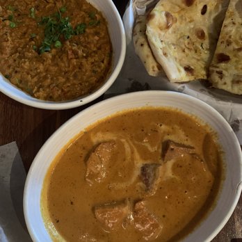 Dancing Yak - Chicken Tikka with Naan - Himalayan/Nepalese Near Me - San Francisco, California