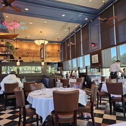 Hemenway's Restaurant - Beautiful venue