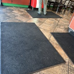 This place is so disgustingly dirty .