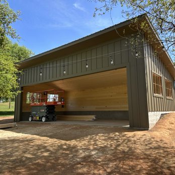 Gauntlet Construction - Board and batten garage with tongue and groove ceiling/ finish - General Contractors Near Me - Roseville, California Gauntlet Construction - Board and batten garage with tongue and groove ceiling/ finish - General Contractors Near Me - Roseville, California