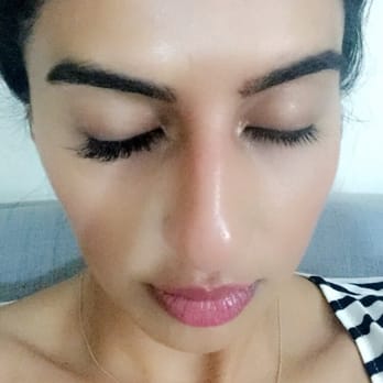 Ele Eyelash Extension - One eye complete compared to the other - Eyelash Service Near Me - Flushing, New York