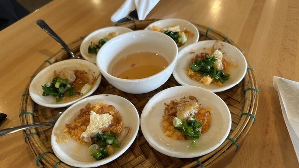Bốn Mùa | Vietnamese Restaurant by null