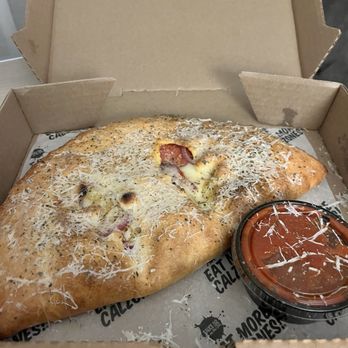 Sauce on the Side - Build your own calzone - Pizza Near Me - St. Louis, Missouri Sauce on the Side - Build your own calzone - Pizza Near Me - St. Louis, Missouri