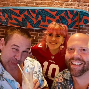 Brightside Beach Pub - Pubs Near Me - Charlottesville, Virginia