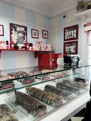 Zak & Mac's Chocolate Haus by null