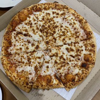 Pizza Hut - Called in the workers and they claimed they never reuse pizza, but this seems kind of absurd. - Pizza Near Me - Irvine, California Pizza Hut - Called in the workers and they claimed they never reuse pizza, but this seems kind of absurd. - Pizza Near Me - Irvine, California