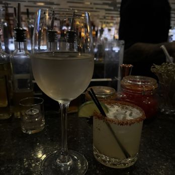 Juniper Bar - Happy hour sauvignon blanc & margarita - Cocktail Bars Near Me - New York, New York
