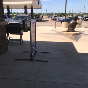 Buc-ee's - Gas Stations Near Me - Madisonville, Texas Buc-ee's - Gas Stations Near Me - Madisonville, Texas