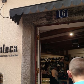 Binhoteca - run away from this place - Shopping Near Me - Sintra, 11