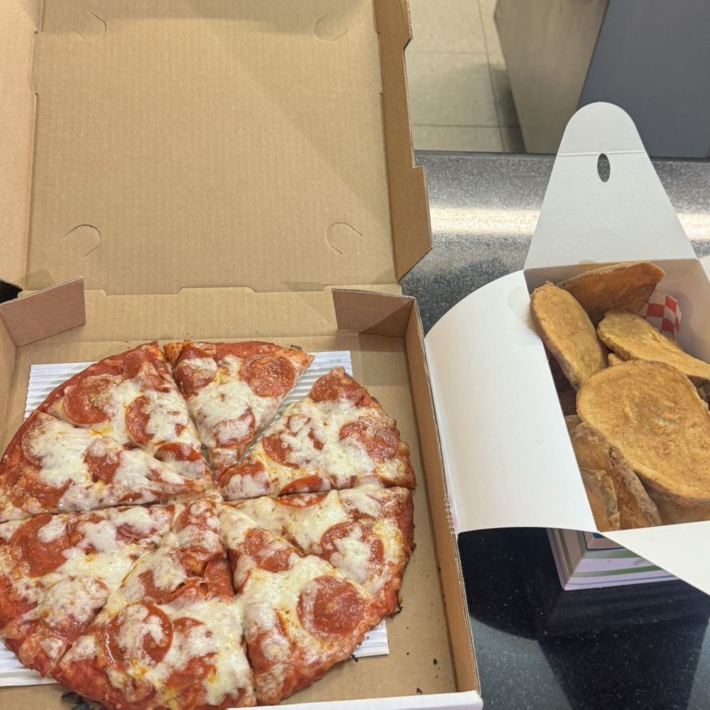 Gina’s Chicken & Pizza - Pizza and papas /chicken - Pizza Near Me - Montclair, California Gina’s Chicken & Pizza - Pizza and papas /chicken - Pizza Near Me - Montclair, California