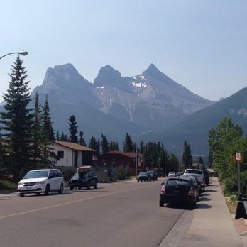 The Summit Cafe - Breakfast & Brunch Near Me - Canmore, Alberta The Summit Cafe - Breakfast & Brunch Near Me - Canmore, Alberta