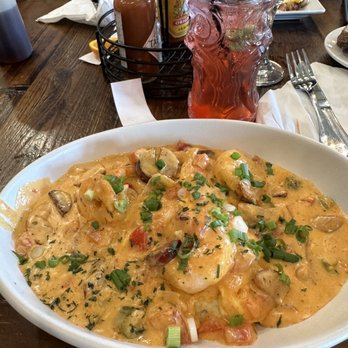 The Pan - Shrimp N' Grits so tasty - Pizza Near Me - Gardena, California The Pan - Shrimp N' Grits so tasty - Pizza Near Me - Gardena, California