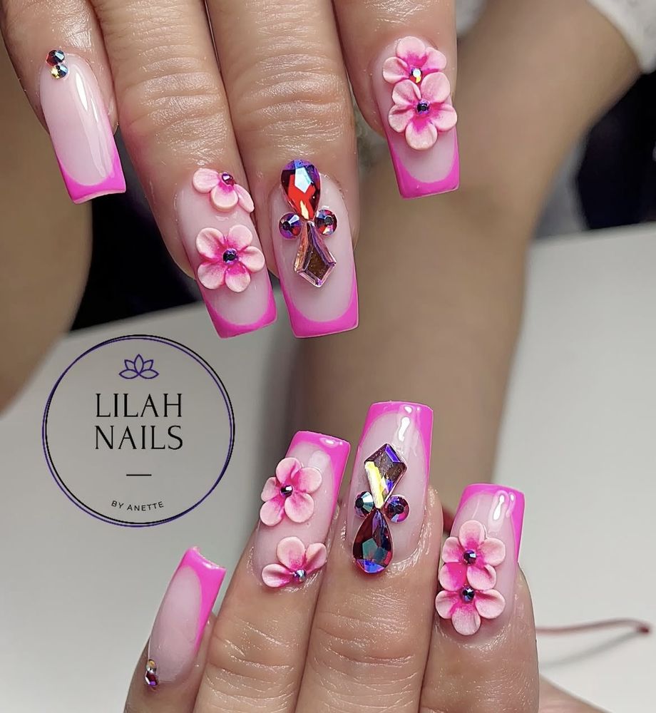 Lilah Nails & Spa Logo