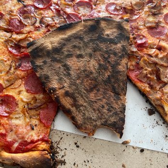 Slice House Pizza - Burnt nasty pizza - Pizza Near Me - Huntersville, North Carolina Slice House Pizza - Burnt nasty pizza - Pizza Near Me - Huntersville, North Carolina