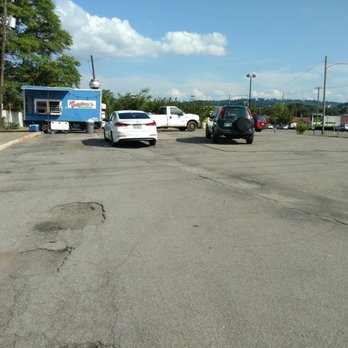 Los Valedores - View from the street (Oxmoor). - Food Trucks Near Me - Birmingham, Alabama Los Valedores - View from the street (Oxmoor). - Food Trucks Near Me - Birmingham, Alabama