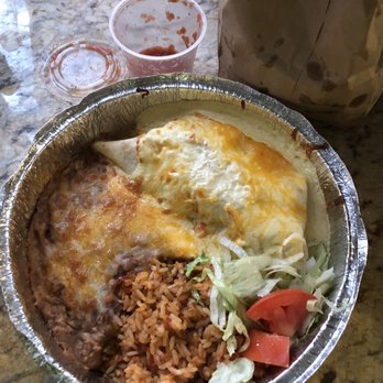 El Toro Mexican Restaurant - Chicken burrito...Spanish rice and refried beans... Excellent - Mexican Near Me - Alachua, Florida El Toro Mexican Restaurant - Chicken burrito...Spanish rice and refried beans... Excellent - Mexican Near Me - Alachua, Florida
