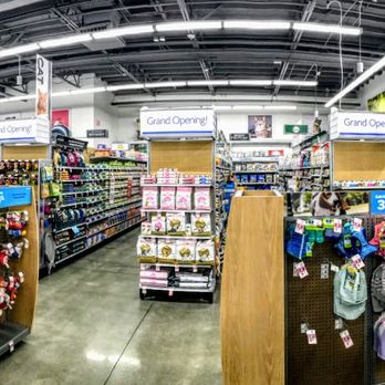 PetSmart - Pet Stores Near Me - GIG HARBOR, Washington