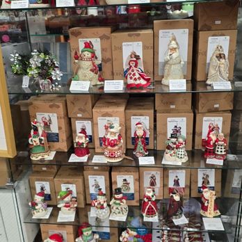 Jan's Hallmark Shop - Cards & Stationery Near Me - Allen Park, Michigan Jan's Hallmark Shop - Cards & Stationery Near Me - Allen Park, Michigan
