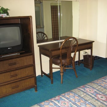 SCP Hilo Hotel - ok...so the tv is a little outdated..... - Hotels Near Me - Hilo, Hawaii SCP Hilo Hotel - ok...so the tv is a little outdated..... - Hotels Near Me - Hilo, Hawaii