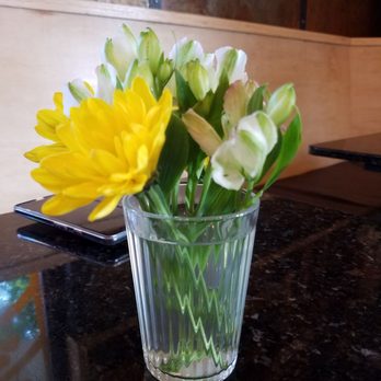 Bangkok89 - Real flowers on the table, very nice touch! - Thai Near Me - Loveland, Colorado