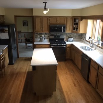 Windmill Countertops - Beautiful new Corian Quartz countertops and ANO under mount stainless steel sink. - Countertop Installation Near Me - Batavia, Illinois