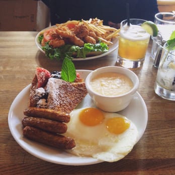 Peaches HotHouse - Jim Cade w| sunny side up eggs & the Po'Boy sandwich - Southern Near Me - Brooklyn, New York