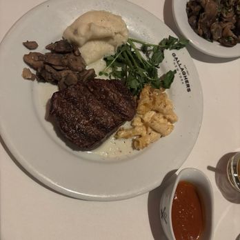Gallaghers Steakhouse - Filet Mignon - Steakhouses Near Me - New York, New York