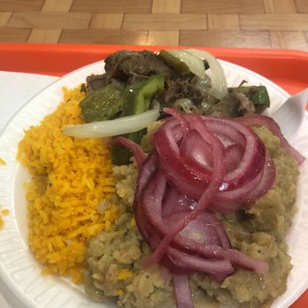 Latin Taste - Steak, yellow rice, plantains with pickled red onions. - Latin American Near Me - Wyomissing, Pennsylvania Latin Taste - Steak, yellow rice, plantains with pickled red onions. - Latin American Near Me - Wyomissing, Pennsylvania