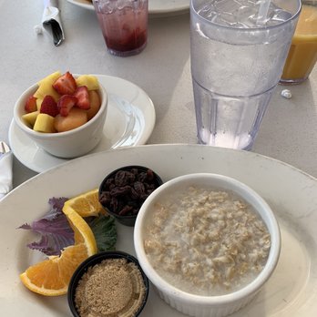 Mama K's Diner - Cup of oatmeal with a side of fresh fruit - Diners Near Me - Visalia, California Mama K's Diner - Cup of oatmeal with a side of fresh fruit - Diners Near Me - Visalia, California