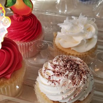 A Forgetful Baker - Assorted buttercream cupcakes and tiramisu - Desserts Near Me - Eden Prairie, Minnesota