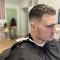 Knuckleheads Barber