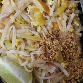 Dragon Town - Pad thai vegetable,  Opened up container and it smelled like fish!! - Chinese Near Me - Bellevue, Pennsylvania