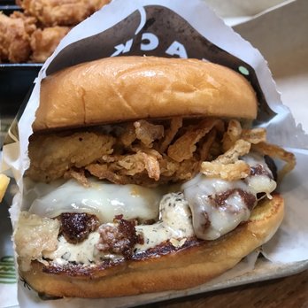 Shake Shack West Loop - Truffle burger - Burgers Near Me - Chicago, Illinois