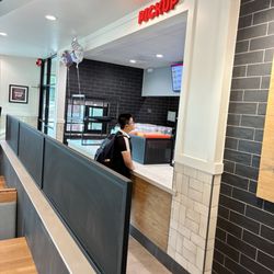 Wendy’s - Pickup lane