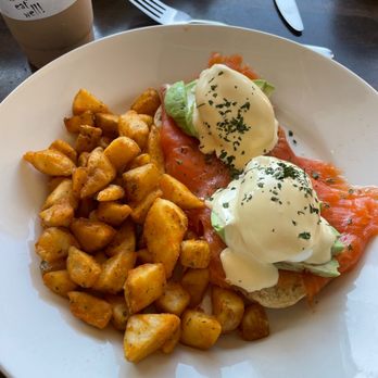 Ramona's Kitchen - Smoked salmon eggs Benedict - Breakfast & Brunch Near Me - Markham, Ontario