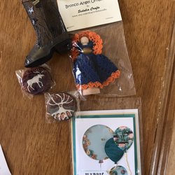Whistle Stop Quilts Crafts and Creations - Items for sale and handmade by local artisans