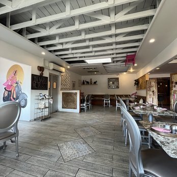 Curryosity - Inside - Indian Near Me - San Diego, California Curryosity - Inside - Indian Near Me - San Diego, California