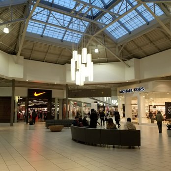 The Outlet Collection Seattle - Love the open ceiling. - Shopping Centers Near Me - Auburn, Washington The Outlet Collection Seattle - Love the open ceiling. - Shopping Centers Near Me - Auburn, Washington