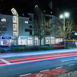 Franz Müller Optik - Direkt mitten in Herrenberg in der Hindenburgstraße 36-2, viele Parkplätze direkt vor der Tür